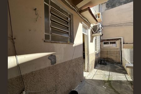 Casa à venda com 70m², 2 quartos e sem vagaÁrea de Serviço