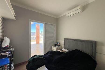 Casa de condomínio à venda com 260m², 4 quartos e 4 vagas