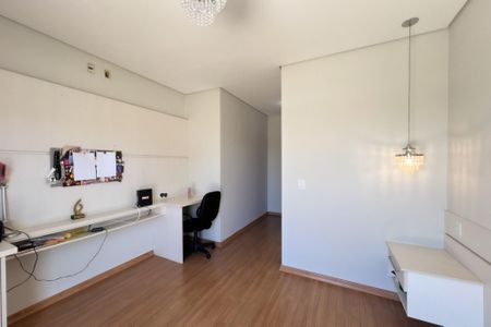 Casa de condomínio à venda com 260m², 4 quartos e 4 vagas