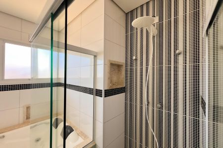 Casa de condomínio à venda com 260m², 4 quartos e 4 vagas