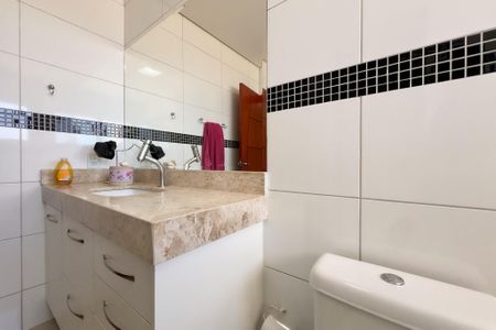 Casa de condomínio à venda com 260m², 4 quartos e 4 vagas