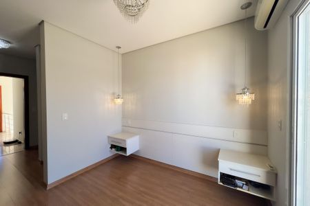 Casa de condomínio à venda com 260m², 4 quartos e 4 vagas