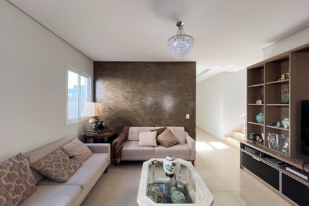 Casa de condomínio à venda com 260m², 4 quartos e 4 vagas