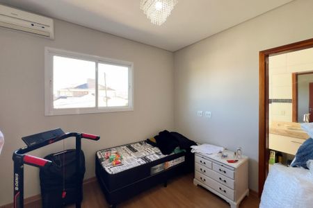 Casa de condomínio à venda com 260m², 4 quartos e 4 vagas