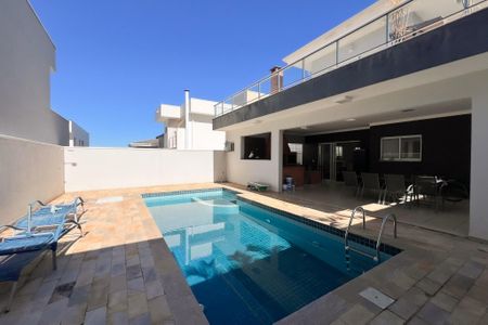 Casa de condomínio à venda com 260m², 4 quartos e 4 vagas