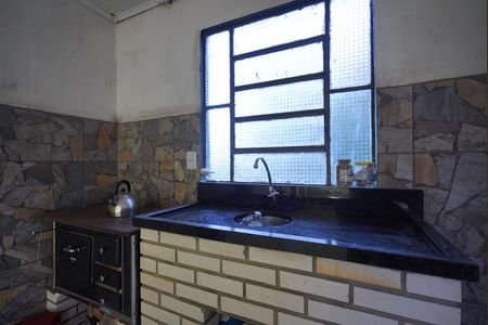 Cozinha de casa à venda com 2 quartos, 173m² em Vila Nova, Porto Alegre