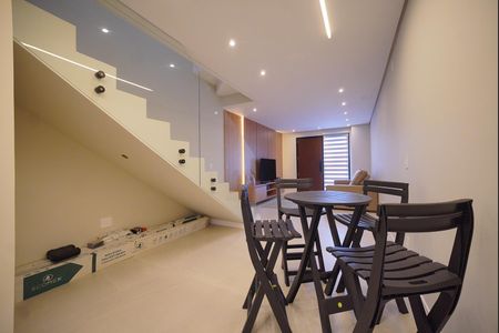 Sala de casa para alugar com 3 quartos, 197m² em Cachoeira do Bom Jesus, Florianópolis