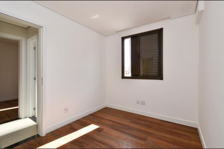Apartamento à venda com 90m², 3 quartos e 2 vagasSemi Suíte 2