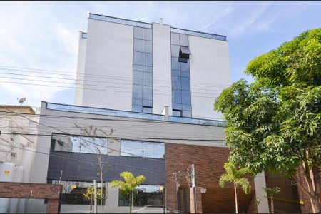 Apartamento à venda com 90m², 3 quartos e 2 vagasFachada