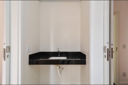 Apartamento à venda com 90m², 3 quartos e 2 vagasBanheiro Semi-Suítes