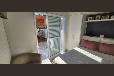 Casa de condomínio à venda com 200m², 3 quartos e 4 vagasQuarto