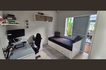 Casa de condomínio à venda com 200m², 3 quartos e 4 vagasQuarto
