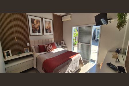 Casa de condomínio à venda com 200m², 3 quartos e 4 vagasQuarto