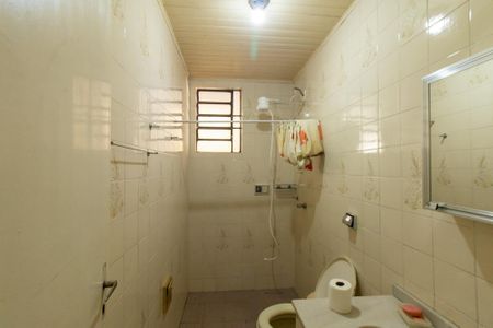 Casa para alugar com 140m², 3 quartos e 1 vaga Casa para alugar com 140m², 3 quartos e 1 vagaBanheiro Social