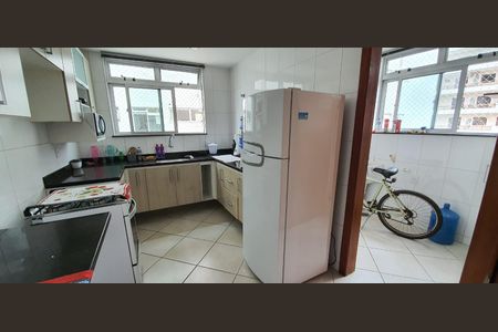 Apartamento para alugar com 162m², 3 quartos e 2 vagas Apartamento para alugar com 162m², 3 quartos e 2 vagasCozinha
