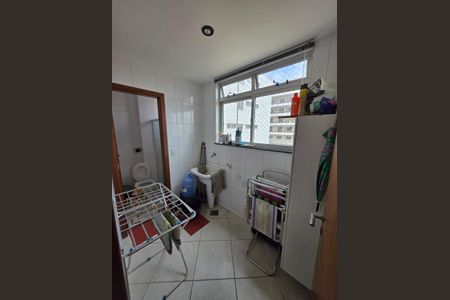 Apartamento para alugar com 162m², 3 quartos e 2 vagas Apartamento para alugar com 162m², 3 quartos e 2 vagasÁrea de serviço