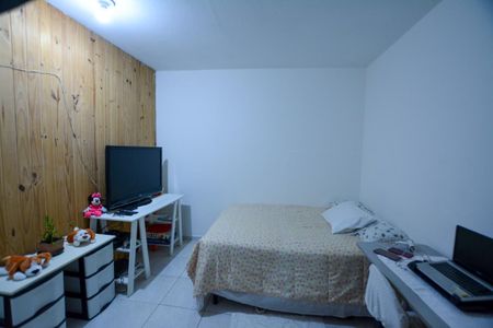 Casa à venda com 216m², 6 quartos e 2 vagas Casa à venda com 216m², 6 quartos e 2 vagasQUARTO 2 (casa 1)