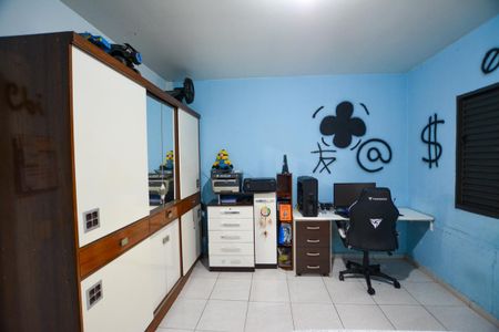 Casa à venda com 216m², 6 quartos e 2 vagas Casa à venda com 216m², 6 quartos e 2 vagasQUARTO 3 (casa 1 )