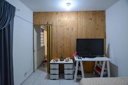Casa à venda com 216m², 6 quartos e 2 vagas Casa à venda com 216m², 6 quartos e 2 vagasQUARTO 2 (casa 1)