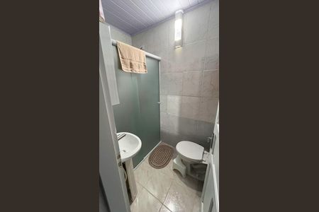 Casa à venda com 216m², 6 quartos e 2 vagas Casa à venda com 216m², 6 quartos e 2 vagasBANHEIRO
