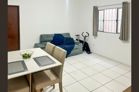 Casa à venda com 216m², 6 quartos e 2 vagas Casa à venda com 216m², 6 quartos e 2 vagasSALA (casa 3)