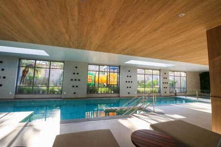 Apartamento para alugar com 108m², 2 quartos e 3 vagas Apartamento para alugar com 108m², 2 quartos e 3 vagasÁrea comum - Piscina Coberta