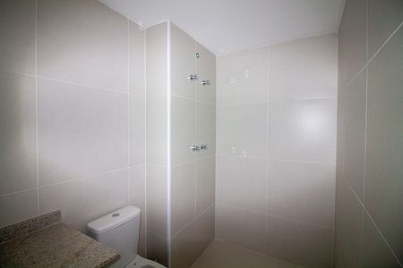Apartamento para alugar com 108m², 2 quartos e 3 vagas Apartamento para alugar com 108m², 2 quartos e 3 vagasBanheiro da Suíte 2