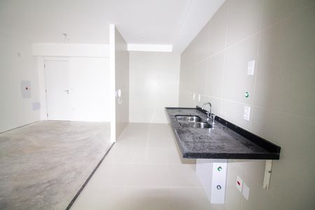 Cozinha de apartamento para alugar com 2 quartos, 108m² em Jardim das Acacias, São Paulo