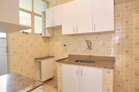 Apartamento à venda com 64m², 2 quartos e 1 vaga Apartamento à venda com 64m², 2 quartos e 1 vagaCozinha