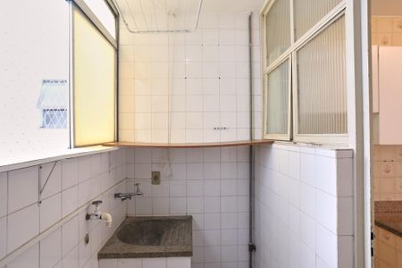 Apartamento à venda com 64m², 2 quartos e 1 vaga Apartamento à venda com 64m², 2 quartos e 1 vagaÁrea de Serviço