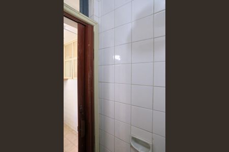 Apartamento à venda com 64m², 2 quartos e 1 vaga Apartamento à venda com 64m², 2 quartos e 1 vagaBanheiro de serviço