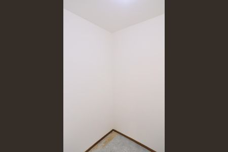 Apartamento à venda com 64m², 2 quartos e 1 vaga Apartamento à venda com 64m², 2 quartos e 1 vagaQuarto de Serviço