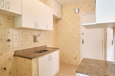 Apartamento à venda com 64m², 2 quartos e 1 vaga Apartamento à venda com 64m², 2 quartos e 1 vagaCozinha