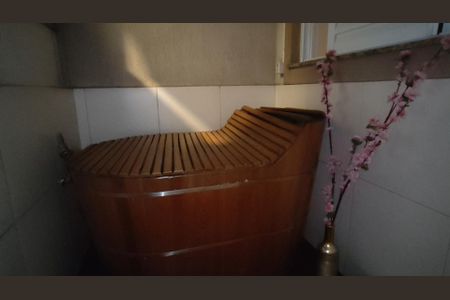 Casa à venda com 3 quartos, 145m² em Parque Maria Domitila, São Paulo