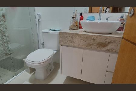 Casa à venda com 3 quartos, 145m² em Parque Maria Domitila, São Paulo