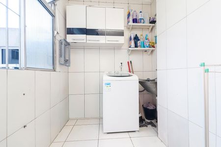 Apartamento à venda com 56m², 3 quartos e 1 vaga Apartamento à venda com 56m², 3 quartos e 1 vagaÁrea de Serviço