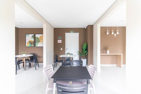 Apartamento para alugar com 36m², 2 quartos e sem vagaÁrea comum - Salão de festas