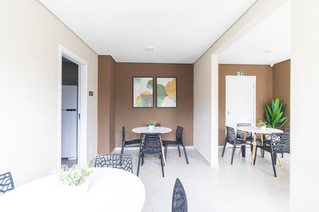 Apartamento para alugar com 36m², 2 quartos e sem vagaÁrea comum - Salão de festas
