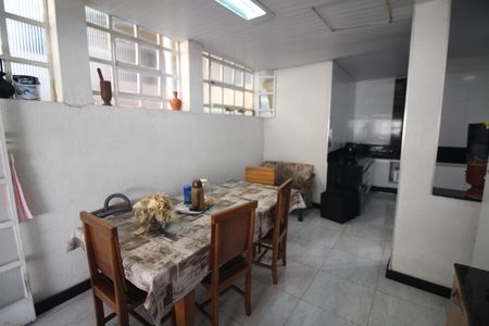 Casa à venda com 290m², 3 quartos e 1 vagaCozinha
