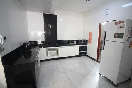 Casa à venda com 290m², 3 quartos e 1 vagaCozinha
