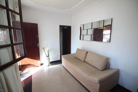 Casa à venda com 290m², 3 quartos e 1 vagaSala