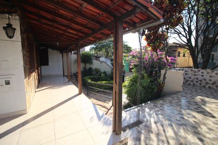 Casa à venda com 290m², 3 quartos e 1 vagaQuintal