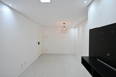Sala de apartamento à venda com 2 quartos, 42m² em Jardim Monte Alegre, Taboão da Serra