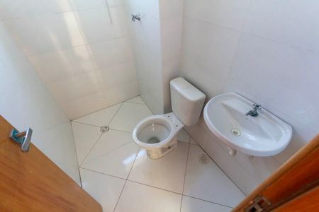 Apartamento para alugar com 43m², 2 quartos e sem vaga Apartamento para alugar com 43m², 2 quartos e sem vagaBanheiro