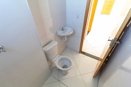 Apartamento para alugar com 43m², 2 quartos e sem vaga Apartamento para alugar com 43m², 2 quartos e sem vagaBanheiro