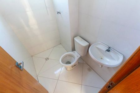 Apartamento para alugar com 43m², 2 quartos e sem vaga Apartamento para alugar com 43m², 2 quartos e sem vagaBanheiro
