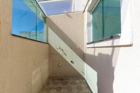 Apartamento para alugar com 43m², 2 quartos e sem vaga Apartamento para alugar com 43m², 2 quartos e sem vagaVaranda e Área de Serviço