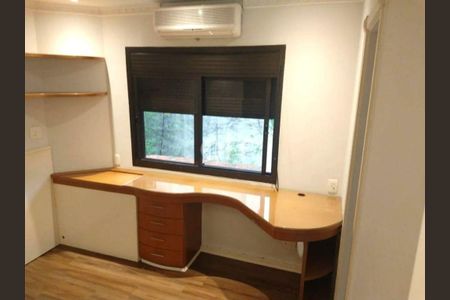 Apartamento à venda com 212m², 4 quartos e 3 vagas
