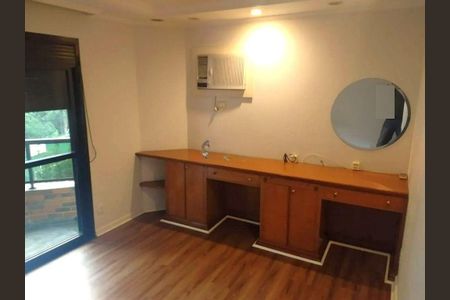 Apartamento à venda com 212m², 4 quartos e 3 vagas