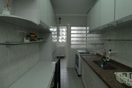 Cozinha de apartamento à venda com 1 quarto, 50m² em Aclimação, São Paulo